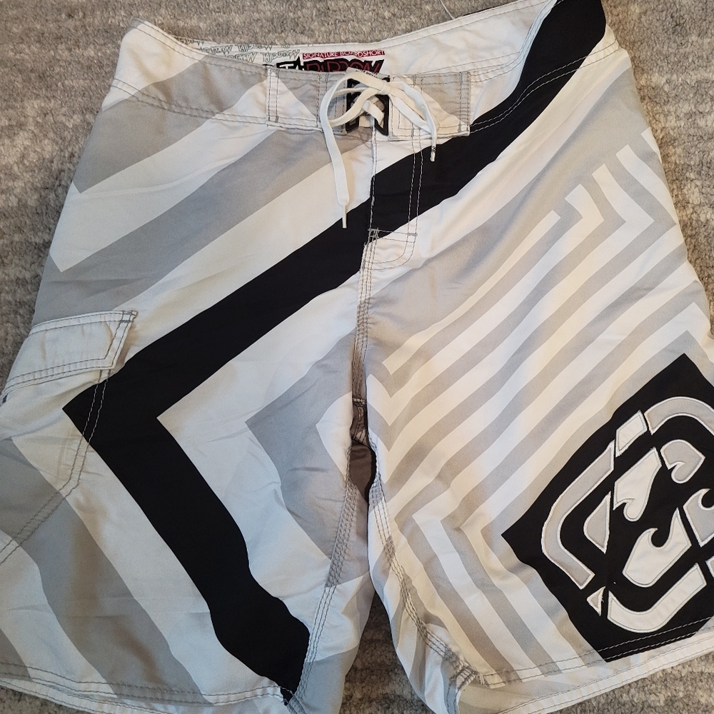 2 Men's Boardshorts